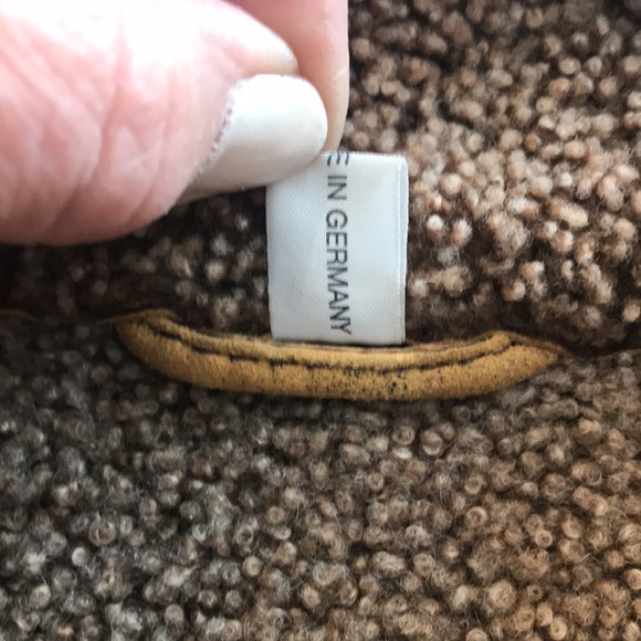 Gorsuch - Loringhoven Shearling Coat - Picture 3 of 6